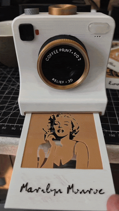 LatteoArt™ latte art camera in use